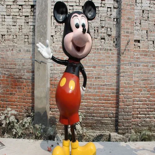 Elämäkoko sarjakuvakuitulasi patsas